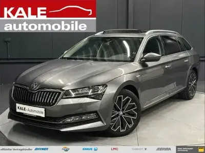 Gebraucht Skoda Superb LAURIN & KLEMENT 200 PS (147 kW) 2022 Graphitegrau metallic Kombi