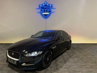 Käytetty Jaguar XE R-Sport 179 HP (131 kW) 2017 Musta Sedan