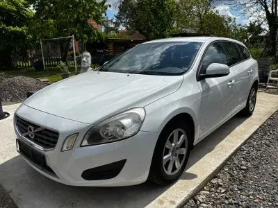 Occasion Volvo V60 Kinetic 114 ch (83 kW) 2012 Blanc Break