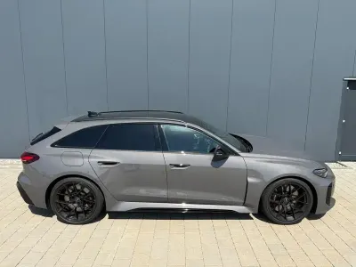 Neu Audi RS5 Sport 639 PS (469 kW) 2026 Grau Kombi