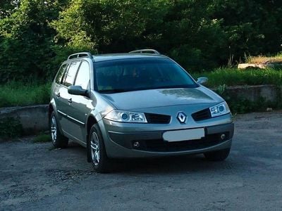 Beige Gebraucht 2008 Renault Mégane III Authentique Limousine | 4.000 € (Etwas zu teuer)