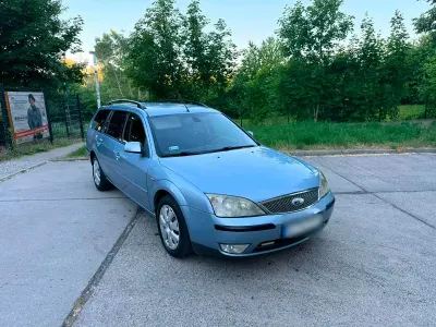 Gebraucht Ford Mondeo 131 PS (96 kW) 2004 Blau Kombi