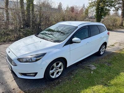 Usata Ford Focus 120 CV (88 kW) 2016 Bianco Berlina