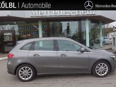 Gebraucht Mercedes B200 Progressive 163 PS (119 kW) 2022 Lack mountaingrau Van / Kleinbus