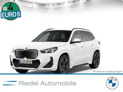 Nowe BMW iX1 M Sport 230 kW (313 KM) 2026 Biały SUV