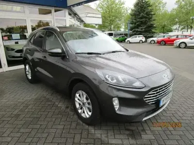 Używany Ford Kuga Titanium 152 KM (111 kW) 2022 Szary SUV
