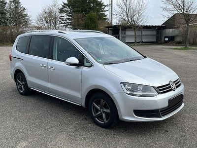 Second-hand VW Sharan Comfortline 170 CP (125 kW) 2012 Argintiu Monovolum