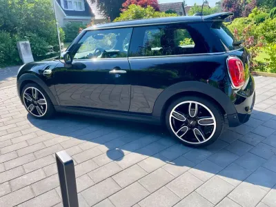 Gebraucht Mini Cooper S 192 PS (141 kW) 2014 Schwarz Kleinwagen
