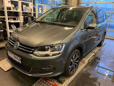 Gebraucht VW Sharan Active 150 PS (110 kW) 2022 Indiumgrau metallic Van / Kleinbus