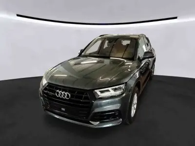 Używany Audi Q5 Sport 190 KM (139 kW) 2020 Szary SUV