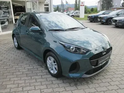 Neu Mazda 2 Center-Line 116 PS (85 kW) 2026 Grün Kleinwagen
