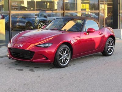 Gebraucht Mazda MX5 Exclusive-Line 132 PS (97 kW) 2024 Soul red crystal (rot) Cabrio