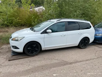 Gebraucht Ford Focus 125 PS (91 kW) 2008 Weiß Kombi