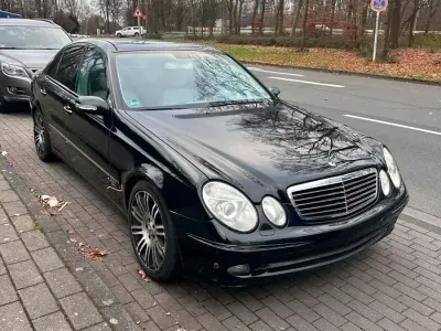 Gebraucht Mercedes E320 224 PS (164 kW) 2003 Schwarz Limousine