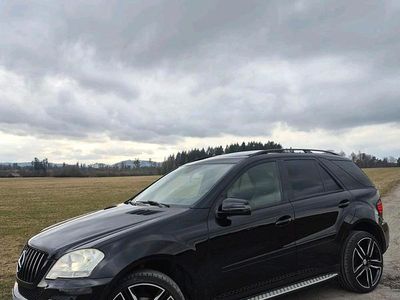 Gebraucht Mercedes ML350 231 PS (169 kW) 2011 Schwarz SUV