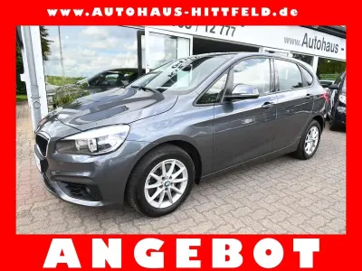 Gebraucht BMW 220 Advantage 192 PS (141 kW) 2016 Mineralgraumet. Van / Kleinbus