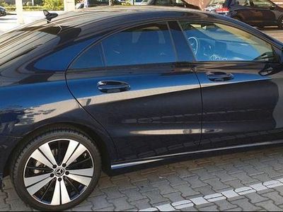Gebraucht Mercedes CLA180 Urban 122 PS (89 kW) 2018 Blau Limousine