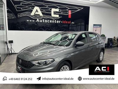 Gebraucht Fiat Tipo Pop 95 PS (69 kW) 2016 Grau Kleinwagen