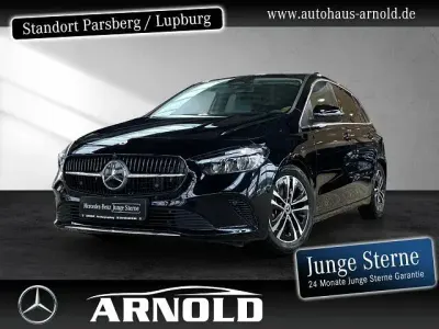 Używany Mercedes B180 Progressive 136 KM (100 kW) 2025 Czarny Minivan