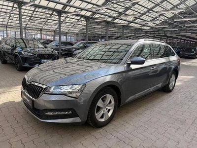 Gebraucht Skoda Superb Ambition 150 PS (110 kW) 2022 Grau Kombi