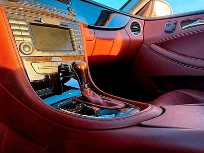 Gebraucht Mercedes CLS500 306 PS (225 kW) 2004 Limousine
