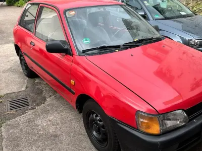 Gebraucht Toyota Starlet 75 PS (55 kW) 1991 Rot Kleinwagen