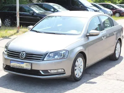 Gebraucht VW Passat 160 PS (117 kW) 2012 Light brown metallic Limousine