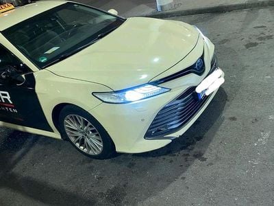 Gebraucht Toyota Camry Hybrid 218 PS (160 kW) 2019 Schwarz Limousine