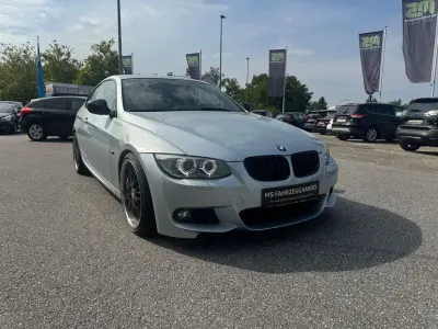 Gebraucht BMW 325 M Sport 204 PS (150 kW) 2012 Silber Coupé