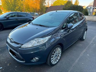Usata Ford Fiesta Titanium 97 CV (71 kW) 2011 Blu Utilitaria