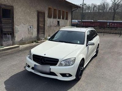 Gebraucht Mercedes C180 156 PS (114 kW) 2010 Weiß Kombi