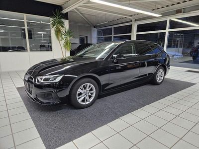 Schwarz Gebraucht 2022 Audi A4 Basis Kombi | 23.890 € (Etwas zu teuer)