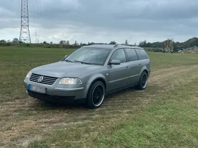 Gebraucht VW Passat 131 PS (96 kW) 2002 Grau Kombi