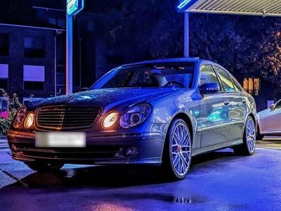 Usata Mercedes E350 272 CV (200 kW) 2005 Blu Berlina