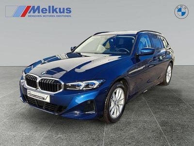 Blau Gebraucht 2022 BMW 330 Sport Line Kombi | 36.970 € (Guter Preis)
