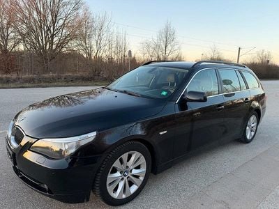 Gebraucht BMW 525 163 PS (119 kW) 2006 Schwarz Kombi