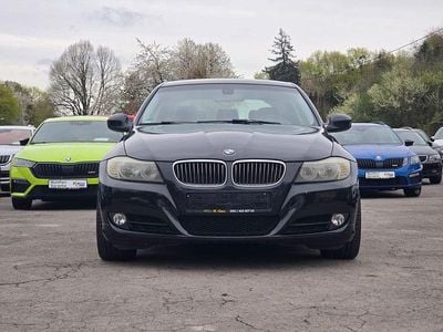 Second-hand BMW 325 Sport Line 218 CP (160 kW) 2011 Negru Berlinǎ