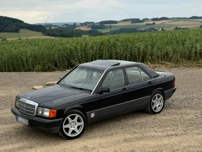 Gebraucht Mercedes 190 160 PS (117 kW) 1992 Schwarz Limousine