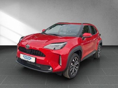 Neu Toyota Yaris Cross 131 PS (96 kW) 2025 Rot SUV