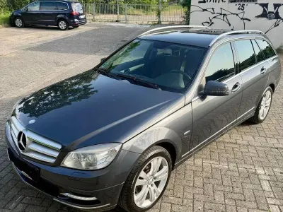 Gebraucht Mercedes C200 184 PS (135 kW) 2010 Grau Kombi