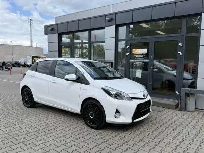 Gebraucht Toyota Yaris Comfort 75 PS (55 kW) 2014 Weiß Kleinwagen