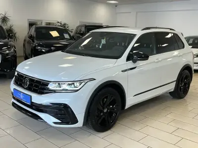 Gebraucht VW Tiguan R-line 190 PS (139 kW) 2023 Schwarz SUV