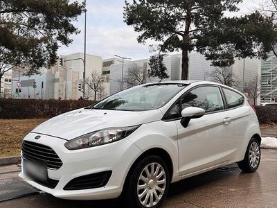 Second-hand Ford Fiesta 65 CP (47 kW) 2013 Alb Hatchback