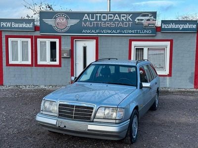 Gebraucht Mercedes E220 150 PS (110 kW) 1995 Silber Kombi