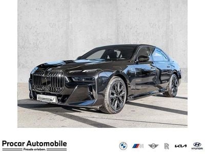 Gebraucht BMW 740 M Sport 286 PS (210 kW) 2025 Black sapphire metallic Limousine