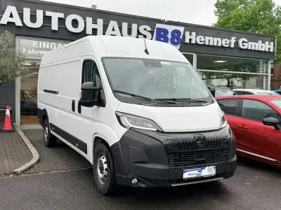Gebraucht Peugeot Boxer 180 PS (132 kW) 2025 Weiß Van