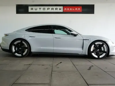 Gebraucht Porsche Taycan 4S 439 kW (598 PS) 2024 Grau Limousine