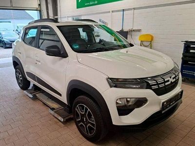 Weiß Gebraucht 2023 Dacia Spring Essentiel Kleinwagen | 13.997 € (Teuer)