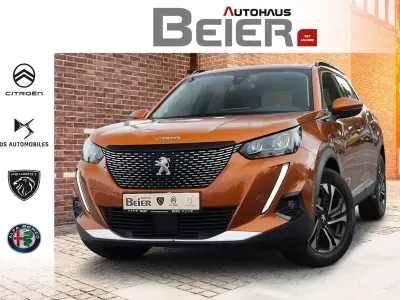 Gebraucht Peugeot 2008 Allure 131 PS (96 kW) 2020 Orange SUV