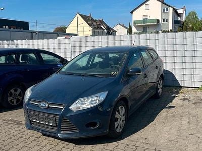 Usata Ford Focus 101 CV (74 kW) 2013 Blu Station wagon